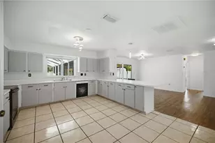 3711 SW 25th Pl, Ocala, FL 34474 - Photo 10