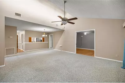 2052 SE 37th Court Circle, Ocala, FL 34471 - Photo 8