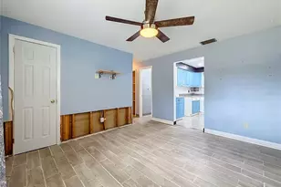 501 Palm Ave N, Saint Petersburg, FL 33703 - Photo 10