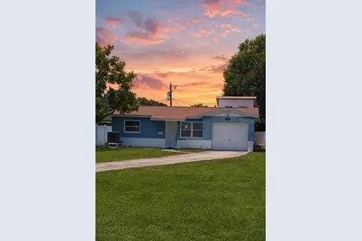 501 Palm Avenue N, Saint Petersburg, FL 33703 - Photo 1