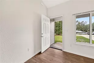 6255 SE 165th Ct, Ocklawaha, FL 32179 - Photo 6