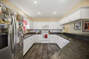 10062 SW 190th Ct, Dunnellon, FL 34432 - Photo 12
