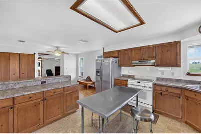 20500 NW 27th Street, Morriston, FL 32668 - Photo 34