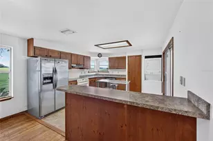 20500 NW 27 St, Morriston, FL 32668 - Photo 32