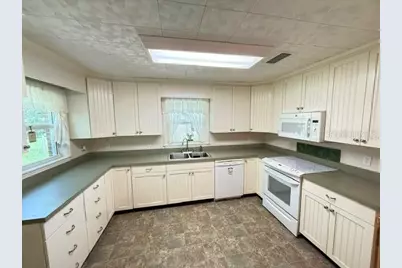 331 SW 3rd Street, Bronson, FL 32621 - Photo 6