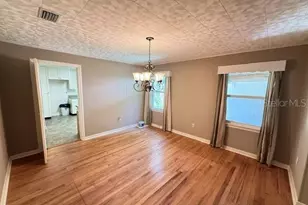 331 SW 3rd St, Bronson, FL 32621 - Photo 4