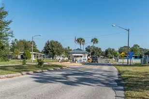 14621 Brookridge Blvd, Brooksville, FL 34613 - Photo 30