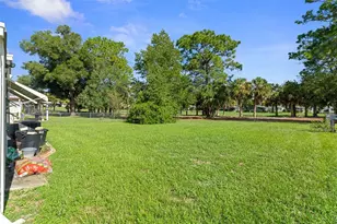 14621 Brookridge Blvd, Brooksville, FL 34613 - Photo 24