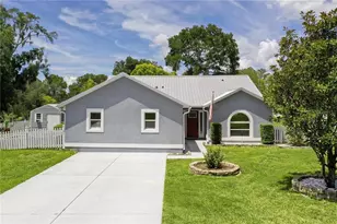1050 Fahnstock St, Eustis, FL 32726 - Photo 1
