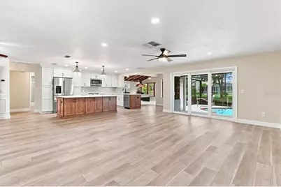 220 SE Kings Bay Drive, Crystal River, FL 34429 - Photo 12