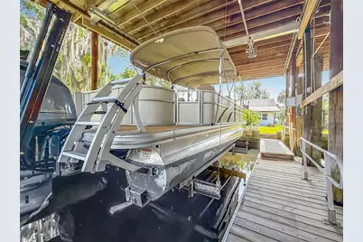 536 NW 9th Avenue, Crystal River, FL 34428 - Photo 8