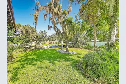 536 NW 9th Avenue, Crystal River, FL 34428 - Photo 14