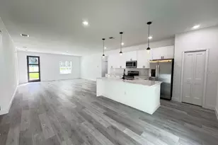 10290 N Biscayne Dr, Citrus Springs, FL 34434 - Photo 14