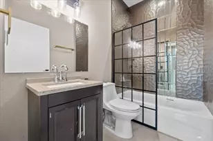 724 W Crescent Dr, Lakeland, FL 33805 - Photo 10