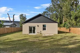 724 W Crescent Dr, Lakeland, FL 33805 - Photo 22