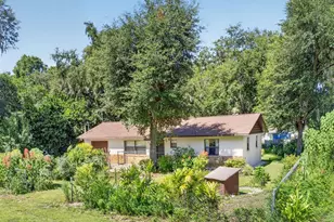 1912 SE 169th Ct, Silver Springs, FL 34488 - Photo 4
