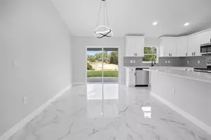 11372 SW 177th Ct, Dunnellon, FL 34432 - Photo 6