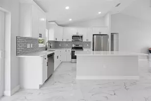 11384 SW 177th Ct, Dunnellon, FL 34432 - Photo 10