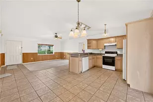 211 Edison St, Inverness, FL 34452 - Photo 16