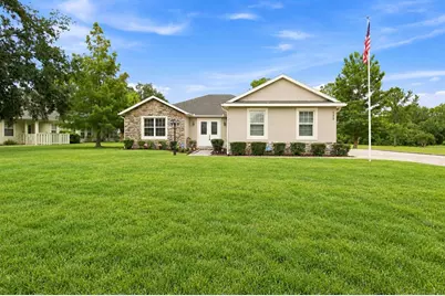 555 Dowling Circle, Lady Lake, FL 32159 - Photo 1