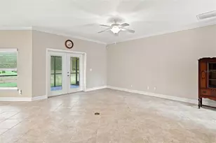 555 Dowling Cir, Lady Lake, FL 32159 - Photo 20