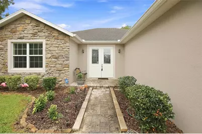 555 Dowling Circle, Lady Lake, FL 32159 - Photo 2
