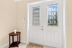 555 Dowling Cir, Lady Lake, FL 32159 - Photo 6