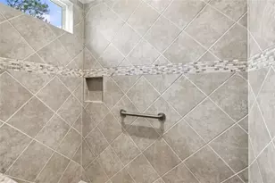 555 Dowling Cir, Lady Lake, FL 32159 - Photo 26