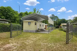 23824 NE 188th Pl, Fort Mc Coy, FL 32134 - Photo 1
