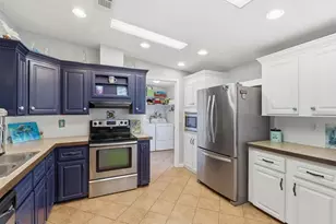 8421 W Scott Ct, Homosassa, FL 34448 - Photo 12