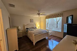 945 Candler Pl, The Villages, FL 32162 - Photo 8