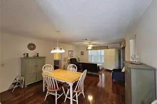 945 Candler Pl, The Villages, FL 32162 - Photo 6