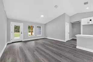 17648 SW 37th St, Dunnellon, FL 34432 - Photo 10