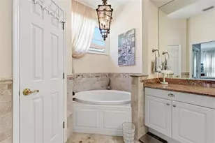5127 Hanging Moss Ln, Sarasota, FL 34238 - Photo 32