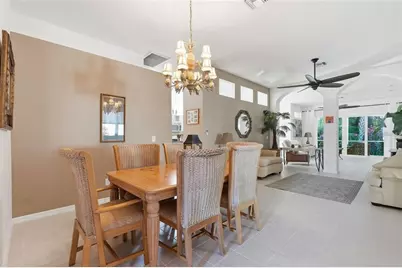 5127 Hanging Moss Lane, Sarasota, FL 34238 - Photo 14
