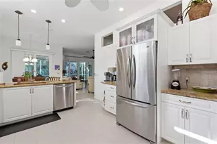 5127 Hanging Moss Ln, Sarasota, FL 34238 - Photo 16