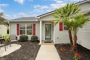 16804 SE 96th Chapelwood Cir, The Villages, FL 32162 - Photo 6