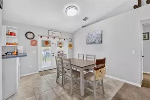 11625 SE 53rd Ct, Belleview, FL 34420 - Photo 10