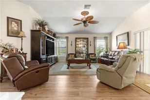 571 Troy Loop, The Villages, FL 32162 - Photo 8