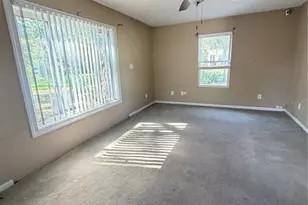 10596 Rutgers Rd, Jacksonville, FL 32218 - Photo 4