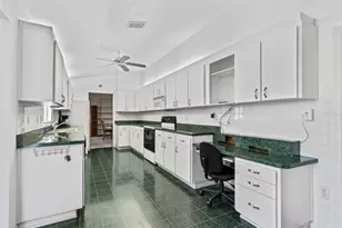 13740 SE 86th Terrace, Summerfield, FL 34491 - Photo 14