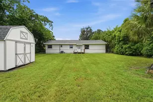 307 NE 11th Pl, Ocala, FL 34470 - Photo 24