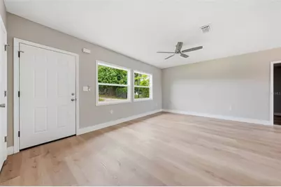 307 NE 11th Place, Ocala, FL 34470 - Photo 4