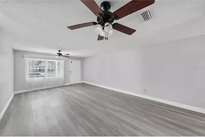 9078 SW 82nd Terrace #D, Ocala, FL 34481 - Photo 8