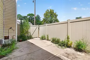 2215 NE 45th Ave, Ocala, FL 34470 - Photo 18