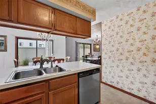 2215 NE 45th Ave, Ocala, FL 34470 - Photo 10