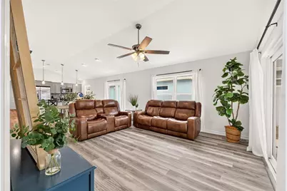 6125 Rosen Court, The Villages, FL 34762 - Photo 14