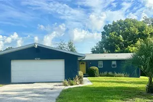4205 NE 7th St, Ocala, FL 34470 - Photo 2