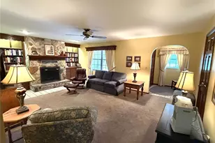 9890 SW 203rd Cir, Dunnellon, FL 34431 - Photo 6