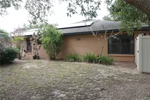 4531 Treasure Cay Rd, Tavares, FL 32778 - Photo 4